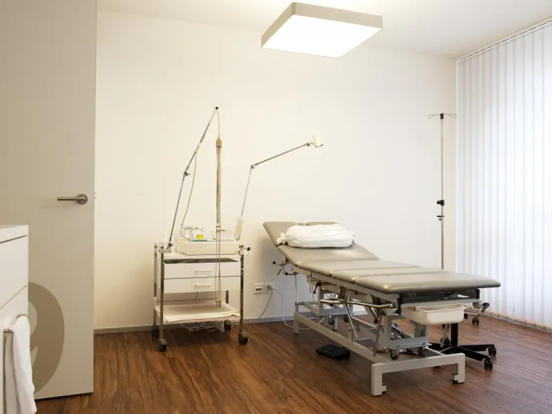 Sprechzimmer des Doktor Zentrum Behmen in Aarau