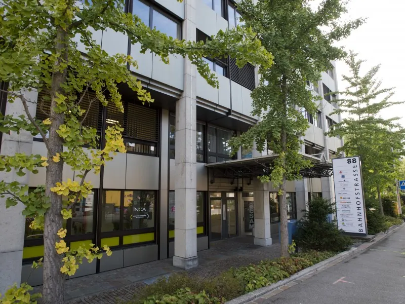 Wartebereich der Hausarztpraxis in Wettingen