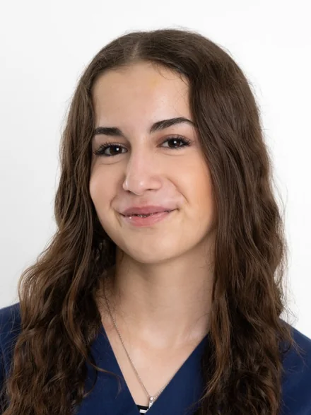 Porträt von N. Matos, Medizinische Praxisassistentin in Ausbildung im Doktor Zentrum Wettingen
